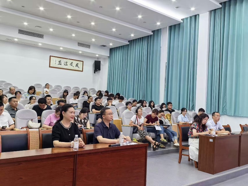 同课异构探教法  命题研究促成长